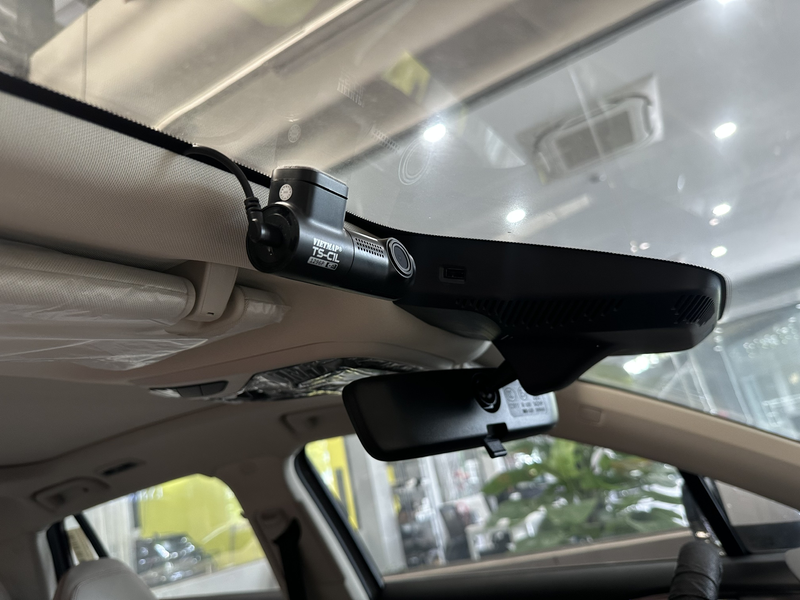 CAMERA HÀNH TRÌNH TS - C1L: Lựa chọn lý tưởng cho xe Geely tại Lynk & Co Võ Văn Kiệt
