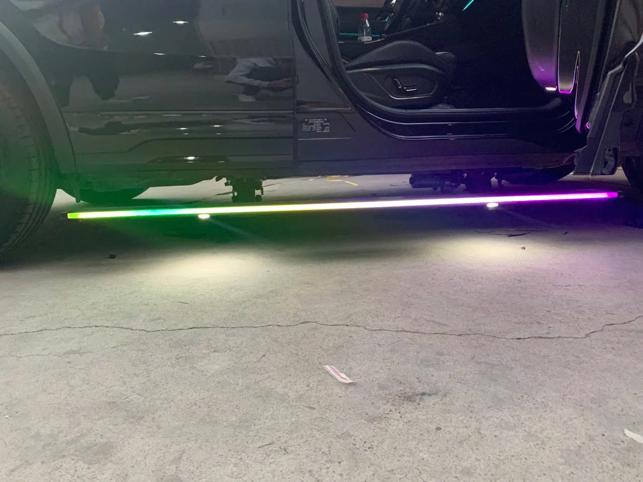 Bệ Bước Điện LED Cho Xe Lynk&Co – Sự Kết Hợp Hoàn Hảo Giữa Tính Năng, Thẩm Mỹ và Đẳng Cấp